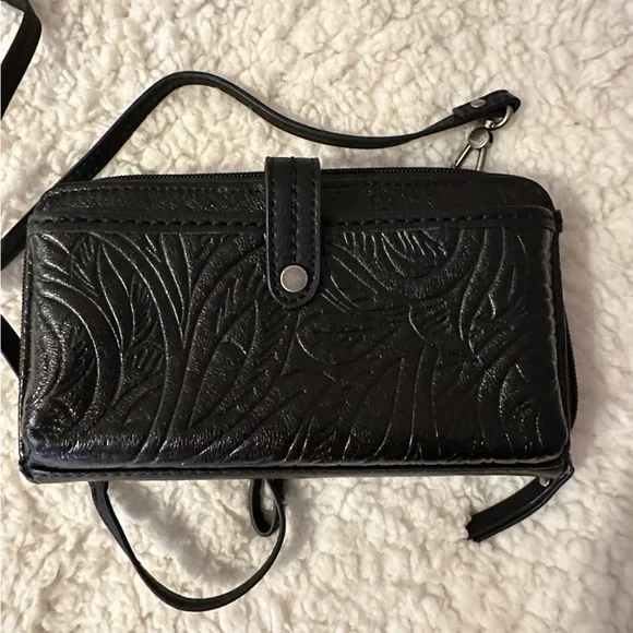 The Sak clutch cross body purse - Picture 1 of 5